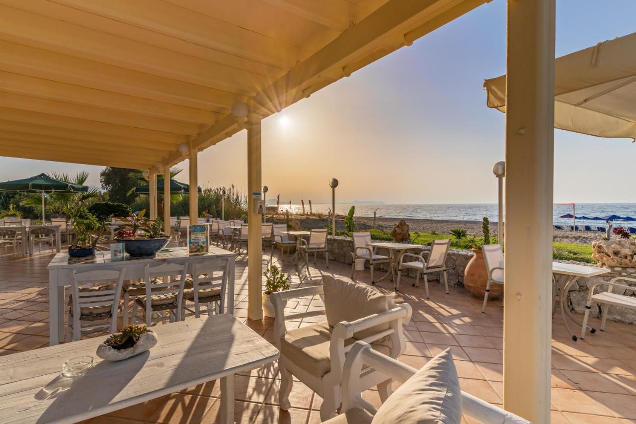 Hotel Kathrin Beach Аделіанос-Камбос Екстер'єр фото
