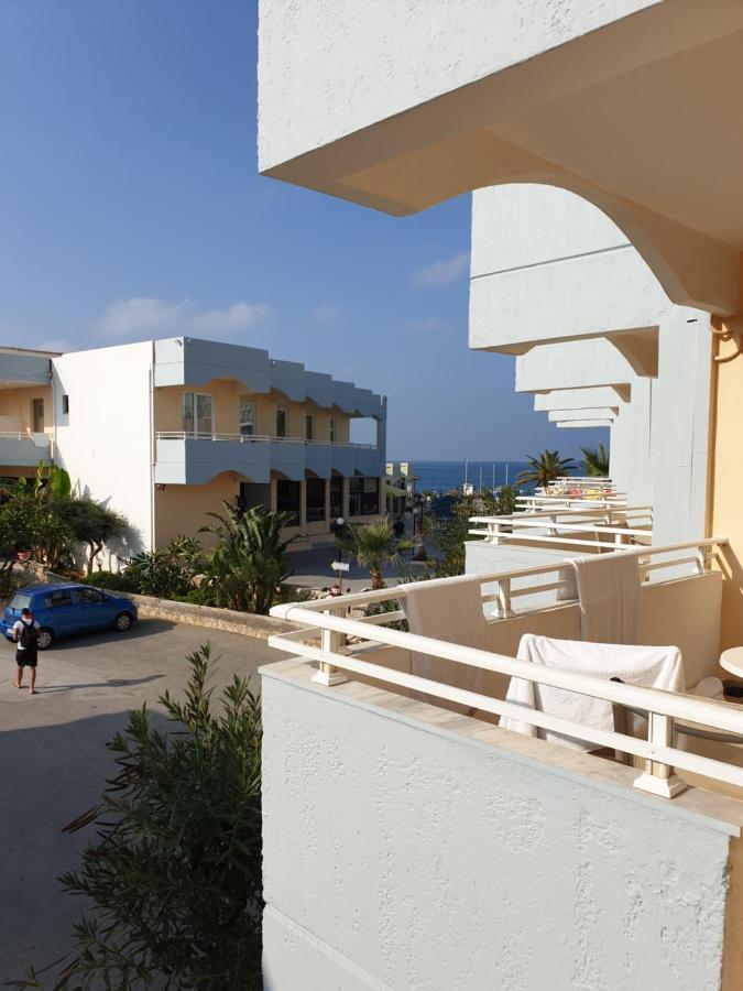 Hotel Kathrin Beach Аделіанос-Камбос Екстер'єр фото